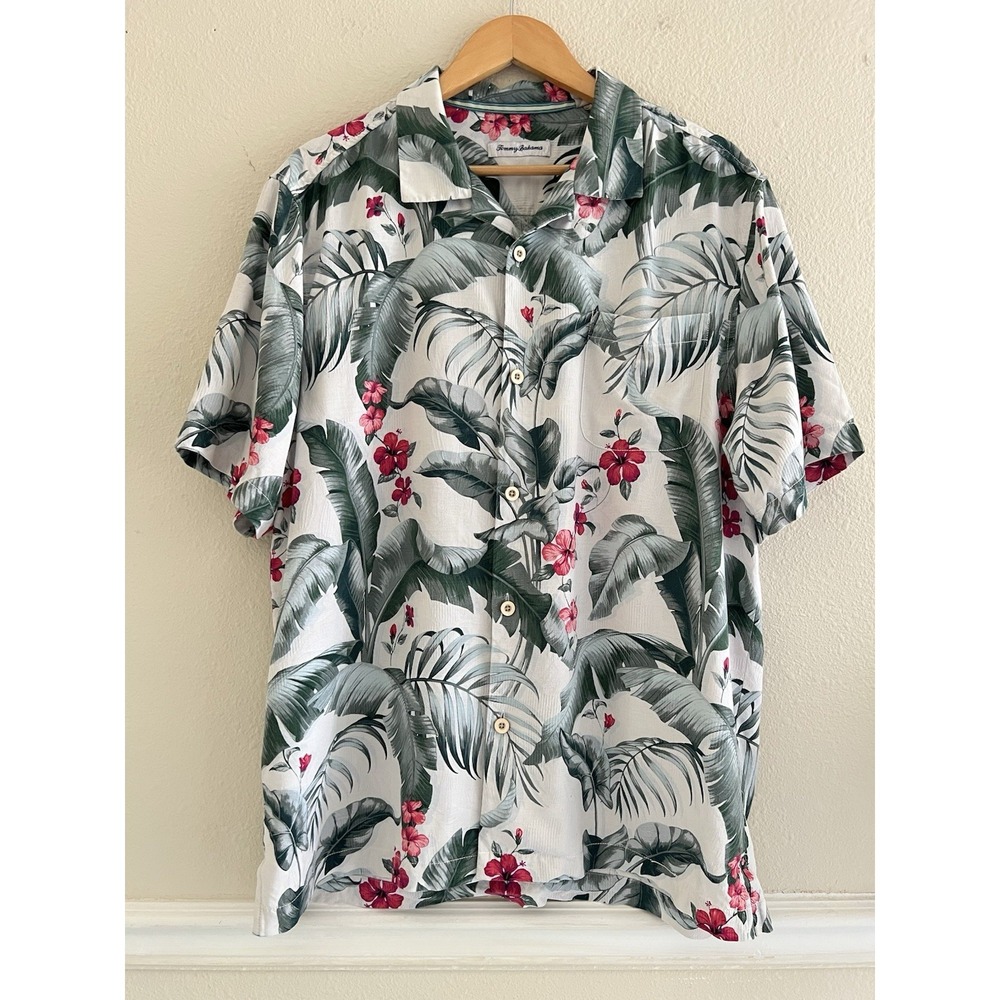 Tommy Bahama Tropical Hawaiian Button Up Shirt Sz. L Resortwear Coastal Beach